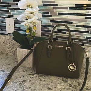 Used MK bag with tag